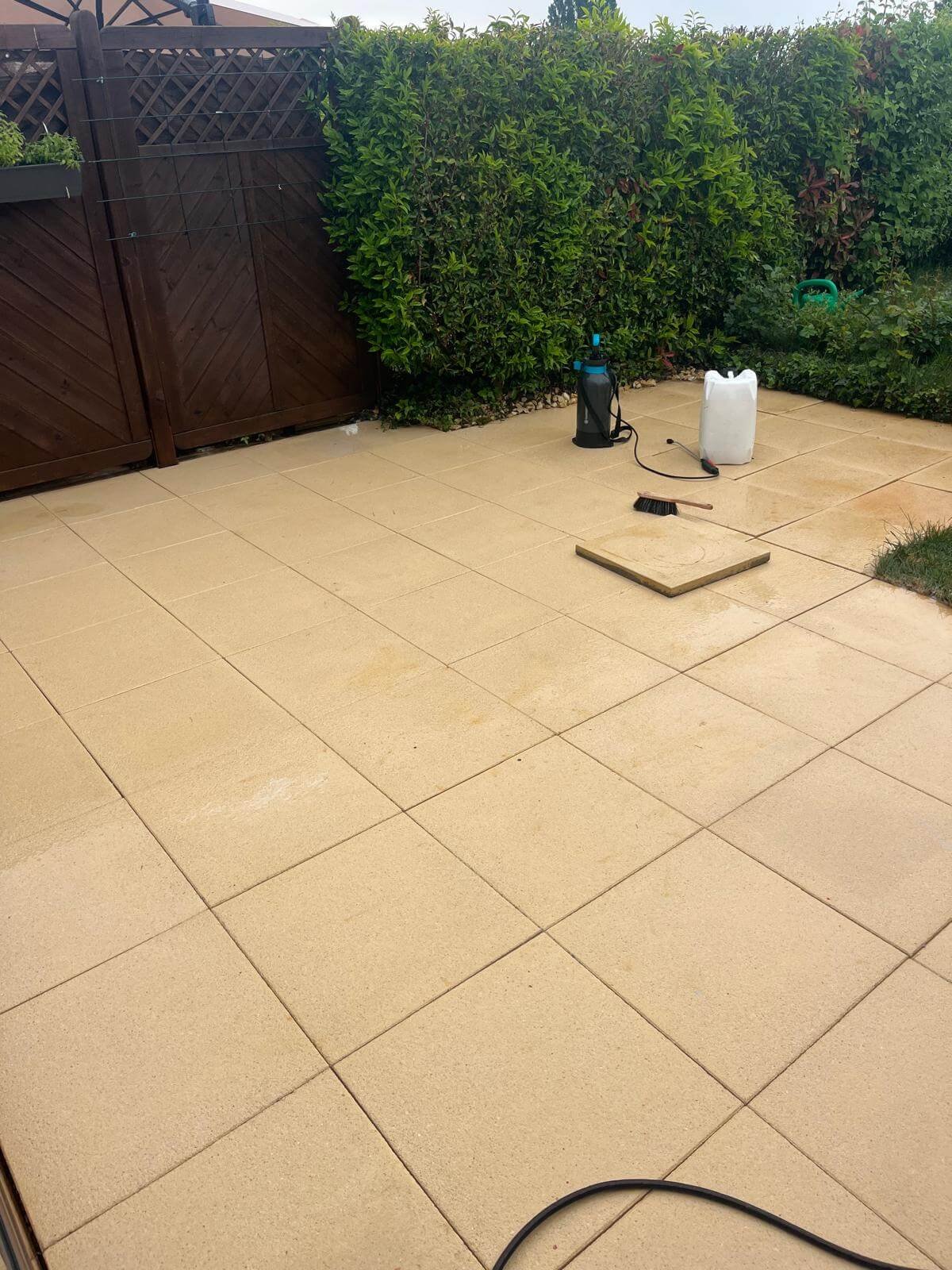 Nettoyage-terrasse-Rolle